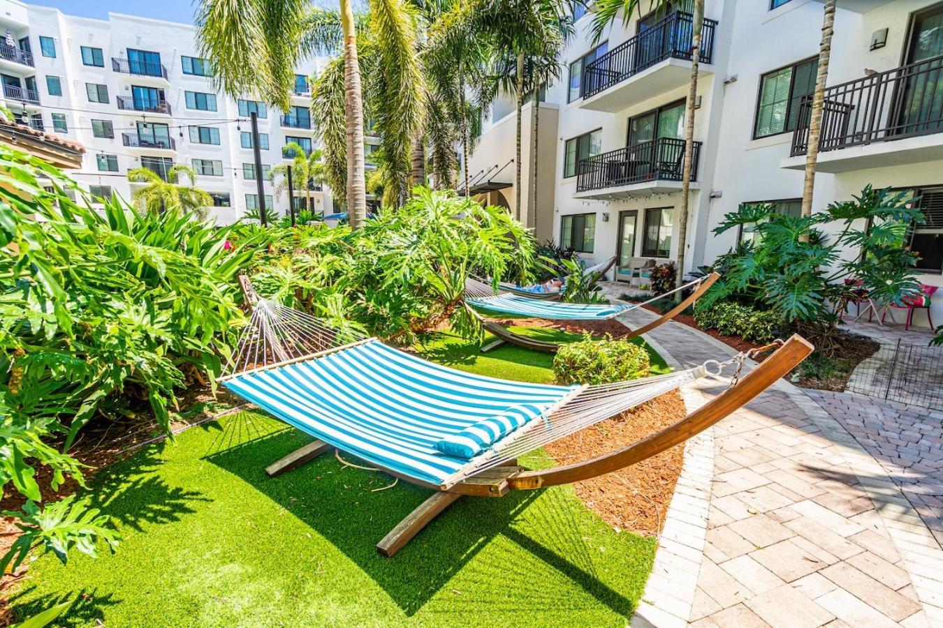 Cozy Retreat 2 Bedroom Hideaway Moments From The Sand Boynton Beach Luaran gambar