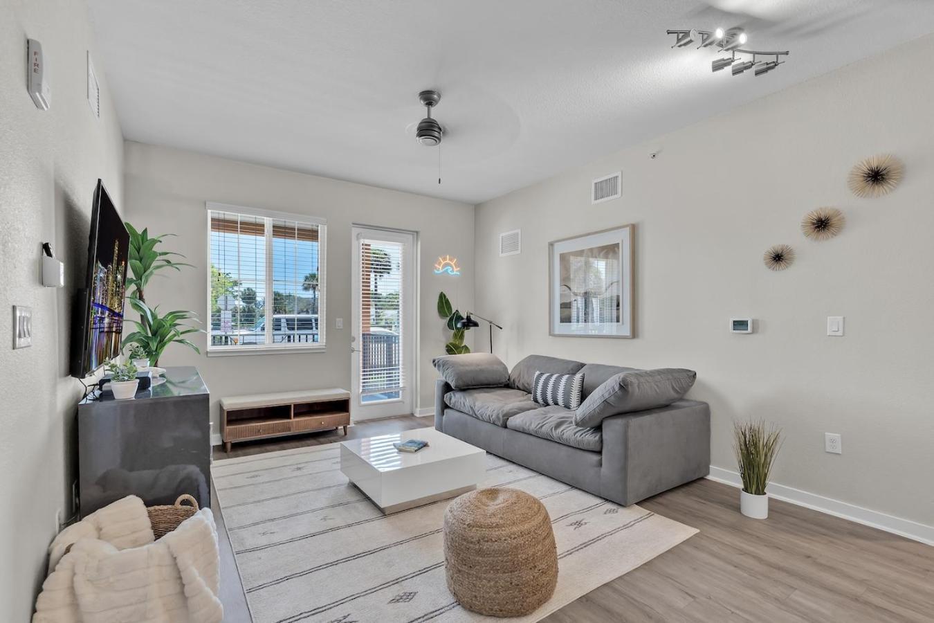 Cozy Retreat 2 Bedroom Hideaway Moments From The Sand Boynton Beach Luaran gambar