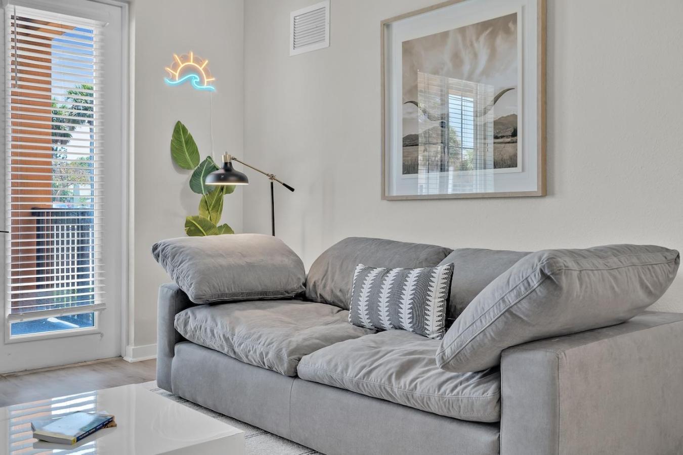 Cozy Retreat 2 Bedroom Hideaway Moments From The Sand Boynton Beach Luaran gambar